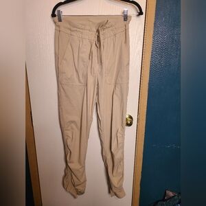 367  Lululemon Beyond The Studio Jogger HR tan